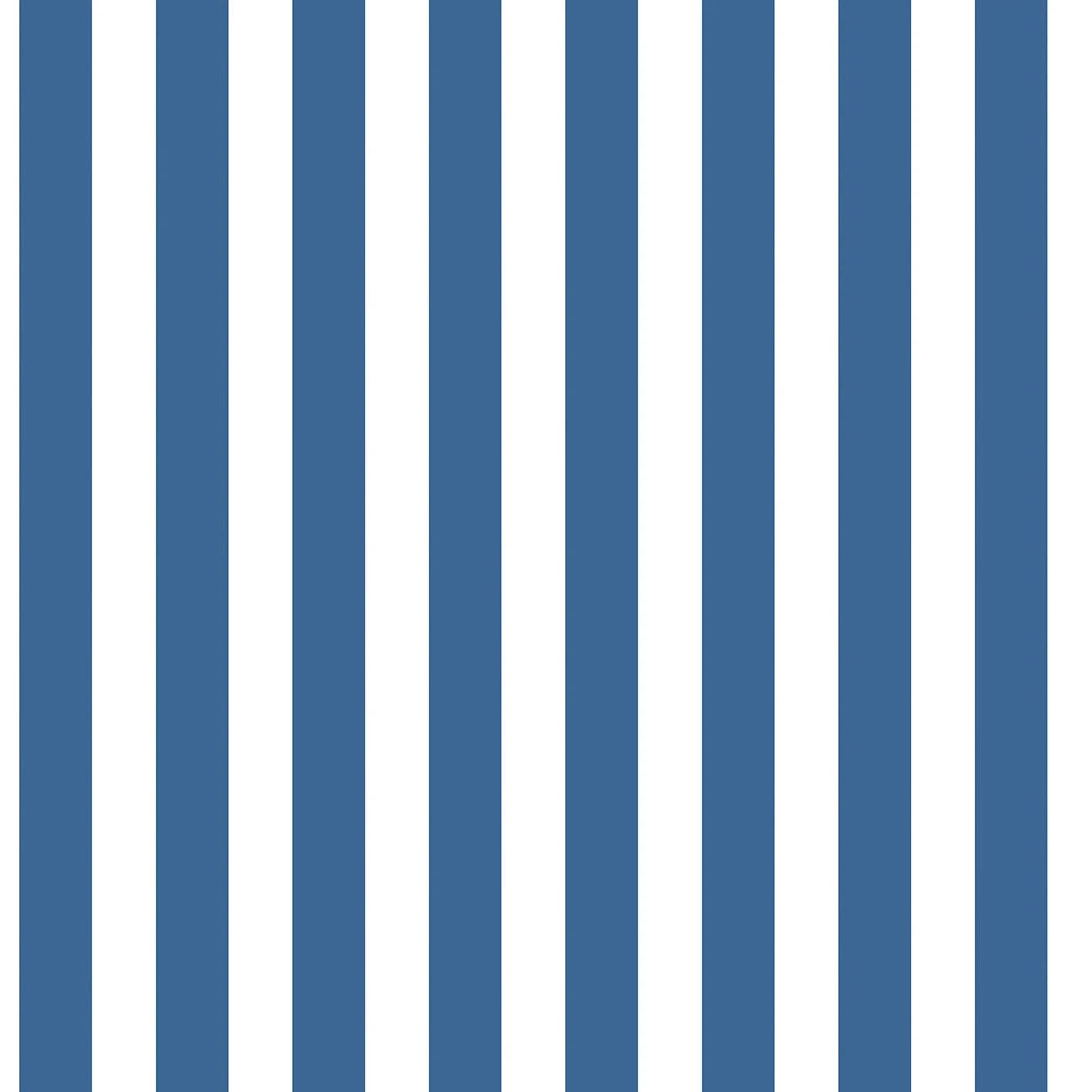 Nærbillede af tapetet Stripe Stroll - Navy Night med lodrette blå og hvide striber.
