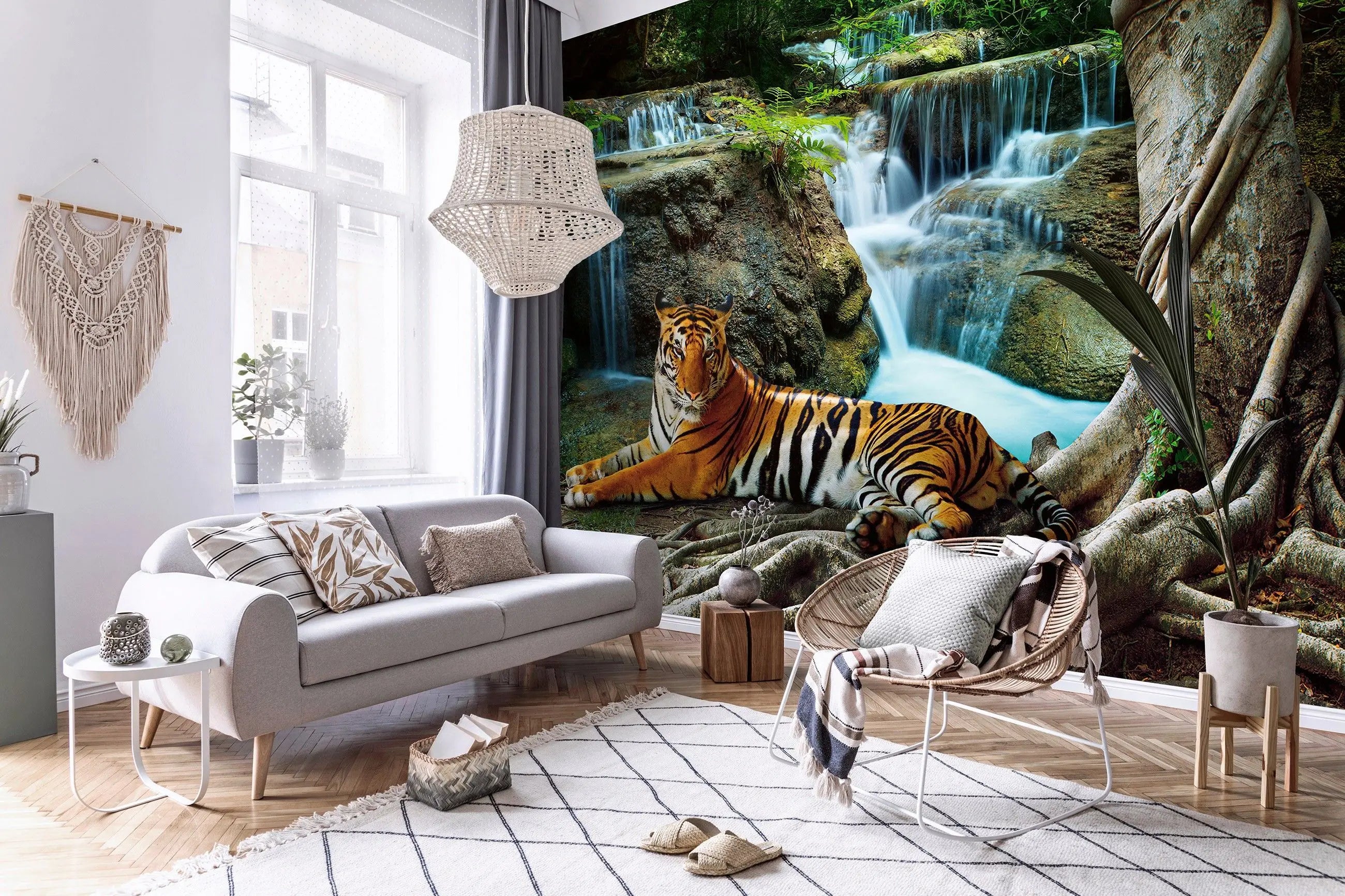 Billede 4 af Fototapet - Tiger liggende ved vandfald i skov